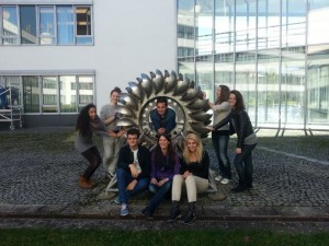 702328_220142178163448_1918772905_n