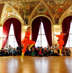 Sondervorführung von Shaolinmöchen für Kinder aus von der Caritas betreuten Häusern und den Caritas Lerncafes, sowie Stipendiatinnen und Stipendiaten von START Wien im Außenministerium. Wien, 02.02.2014, FOTO: Dragan Tatic