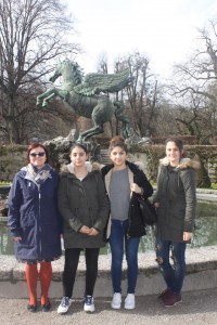 1602_STARTSbg_Sozialprojekt_Ausflug_Gruppenfoto_Hevidar